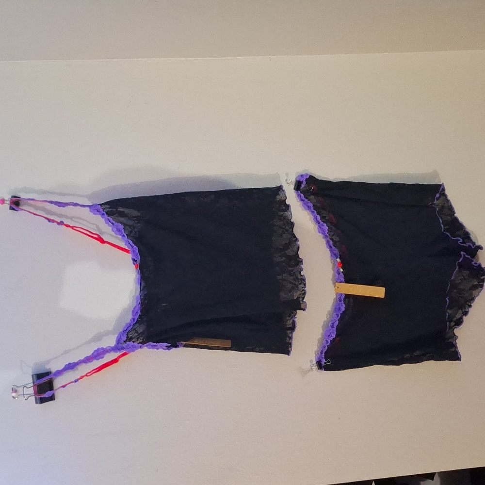 Skims. L black lace purple&pink trim